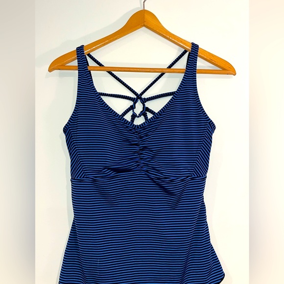 Prana Strappy Back Blue Striped Tank Top Removable Pads Athletic Yoga Wear M - Picture 1 of 6